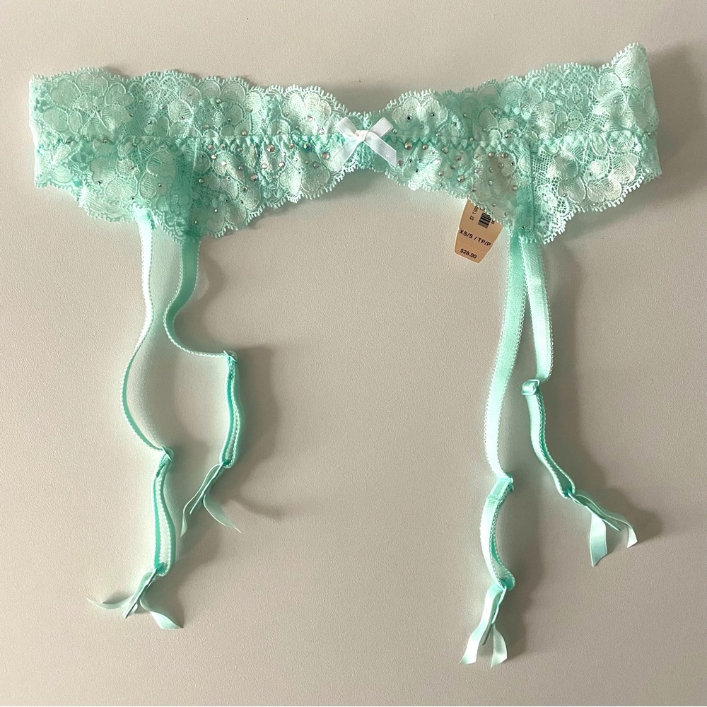 Victoria Secret’s Garter Belt in aqua lace with crystals in size XS/S - NWT.